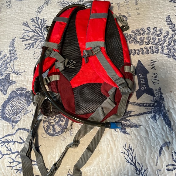 Ozark Trail Backpack - Picture 3 of 3